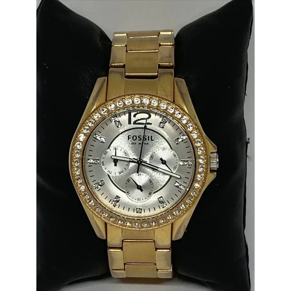 Fossil Riley ES2811 Womens Stainless Steel Analog Silver Dial Quartz Watch XR784